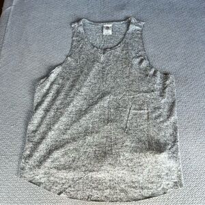 We the Free Womens Grey Sleeveless Knit Tank Top Raw Hem Size Medium EUC